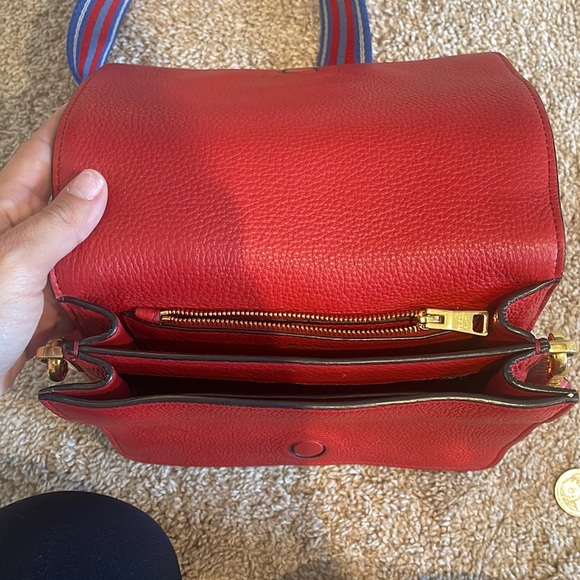 Prada Cross Body - Picture 4 of 4